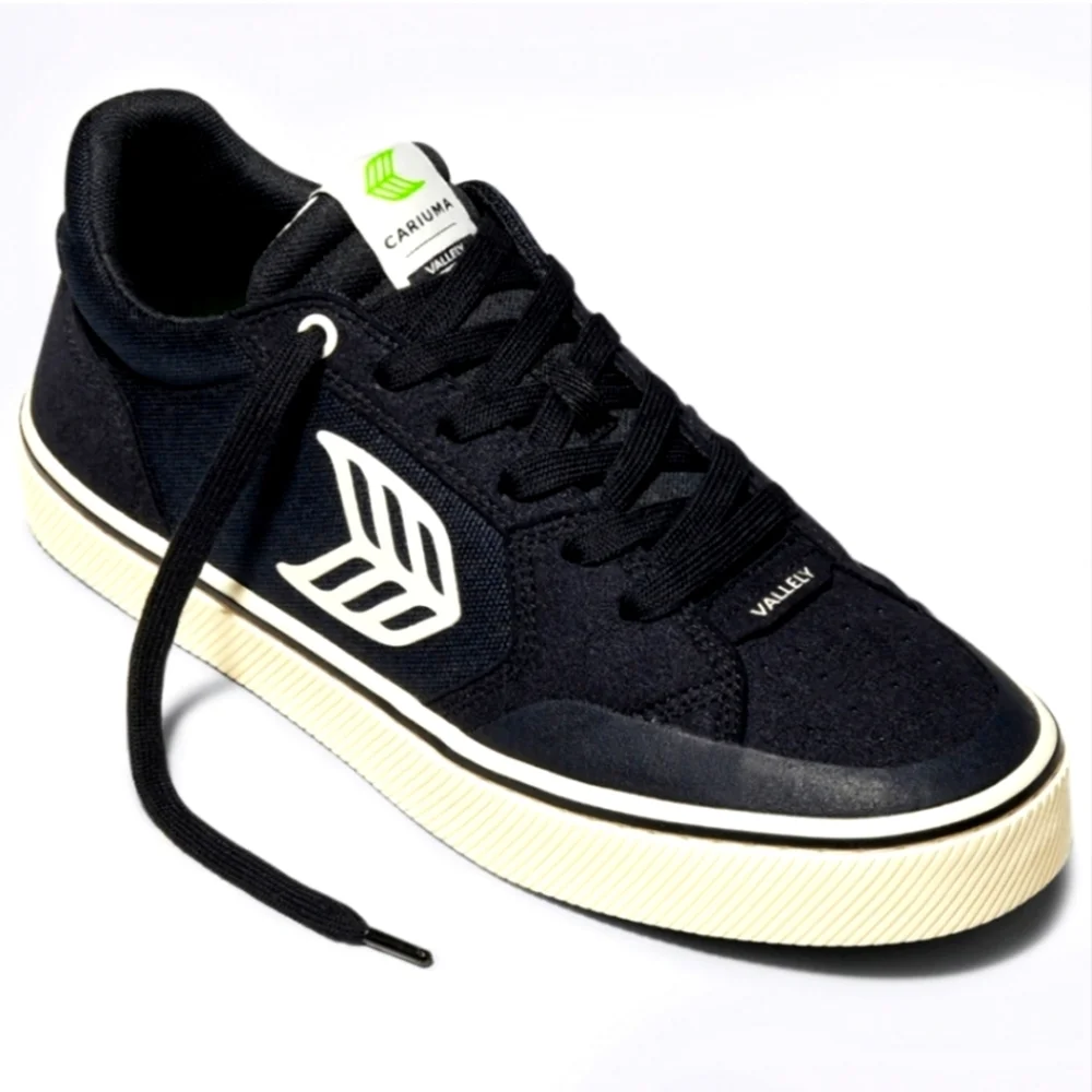 NEW CARIUMA Vallely Skate Black Suede Ivory Logo Sneaker Unisex Men's Skater